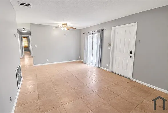 6545 Harbour Rd — Photo 4