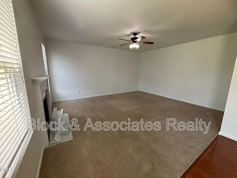 101 Red Bird Dr — Photo 18
