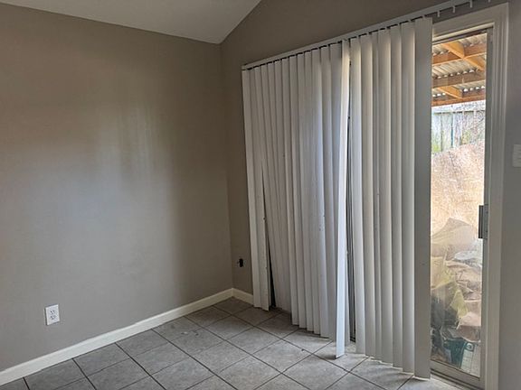 5th image of 104-106 Jester Cir #104