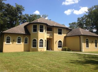 240 6th St SE, Naples, FL 34117