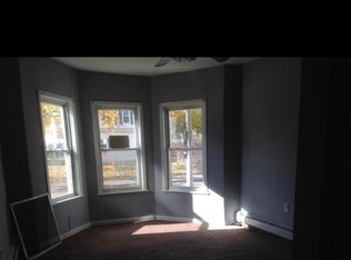 96 Piedmont St #2, Worcester, MA 01609