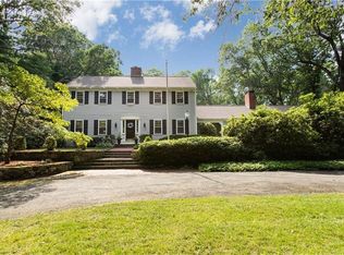 521 Love Ln, Warwick, RI 02886