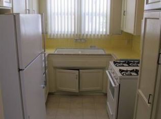 3938 Kentucky Dr, Los Angeles, CA 90068