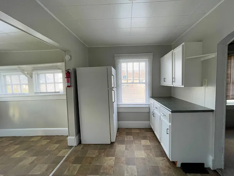 2401 S Mulberry St — Photo 19