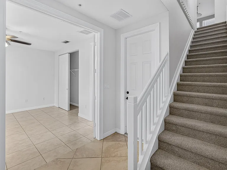 430 Amador Ln #4 — Photo 7