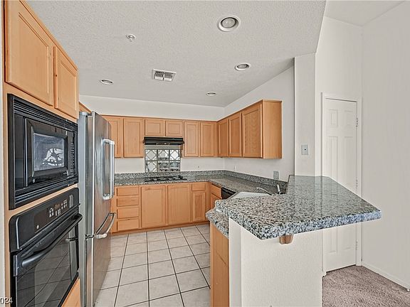 2nd image of 39 E Agate Ave Unit 306