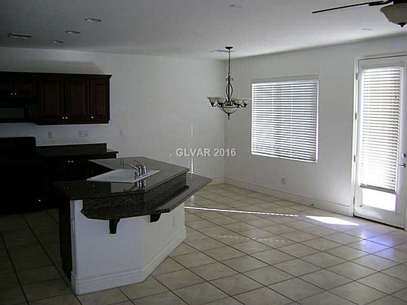 4th image of 155 Water Hazard Ln