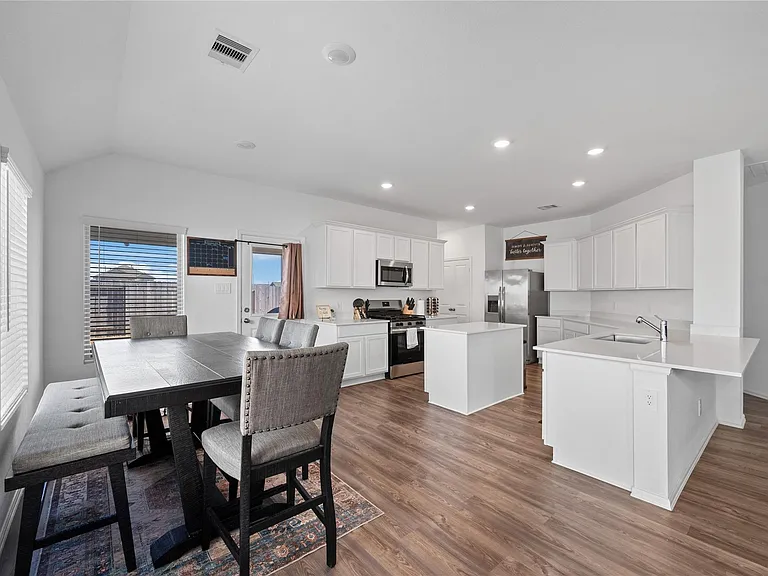 237 Augustine Way — Photo 10