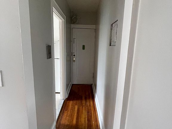 3rd image of 9117 172nd St #B3
