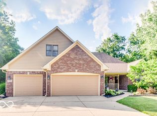 5574 Station Hill Dr, Avon, IN 46123