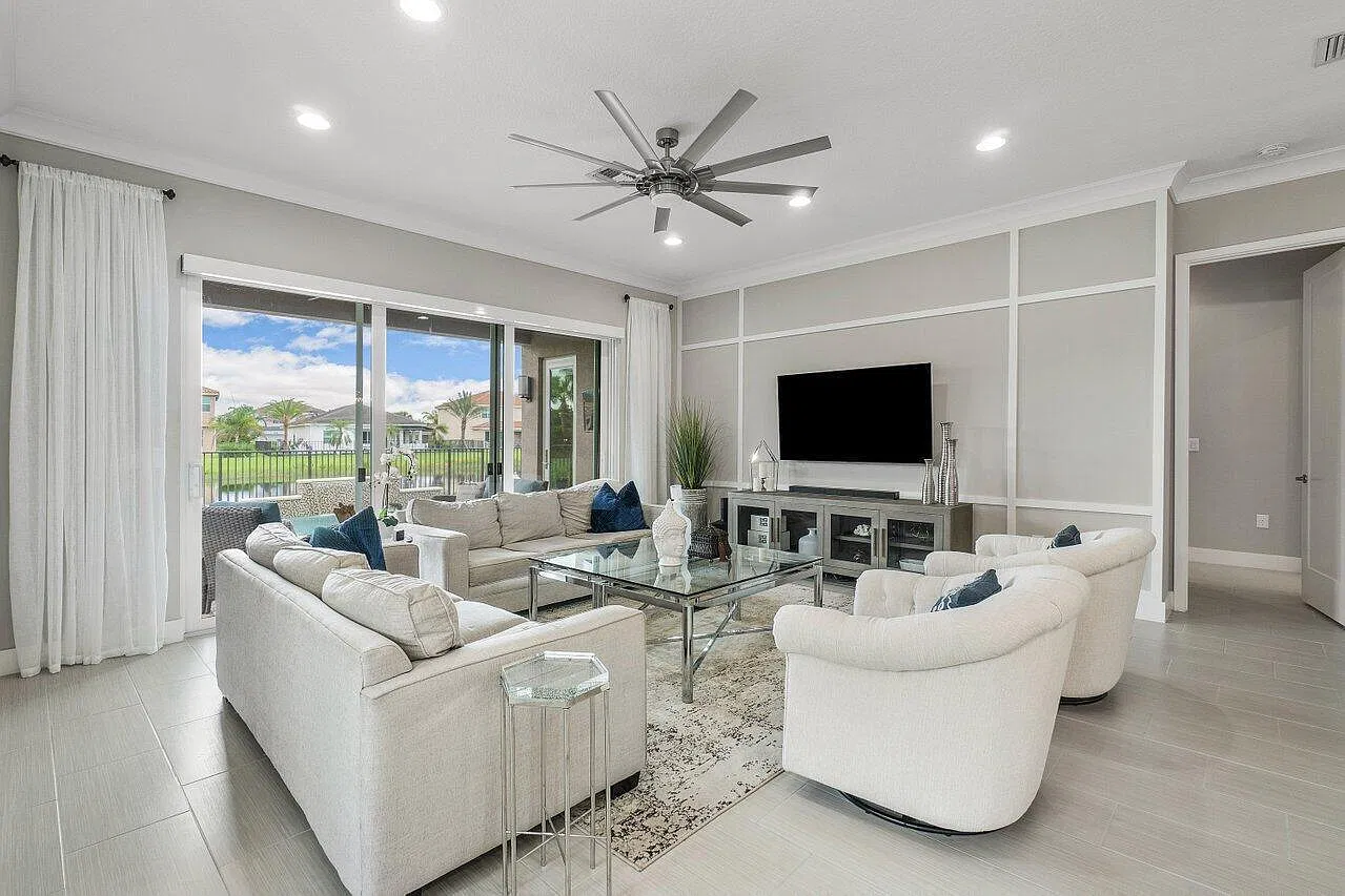 3 bed, 3.0 bath, 2157 sqft, $9,000 — Photo 4