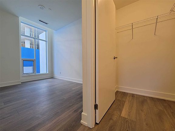 4th image of 180 Fairview Mall Dr #107