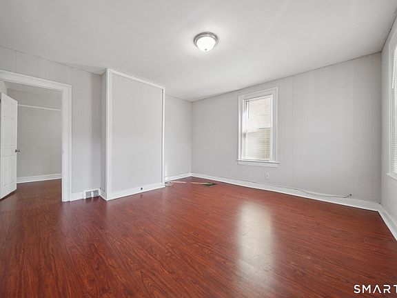 3rd image of 73 Orange Street