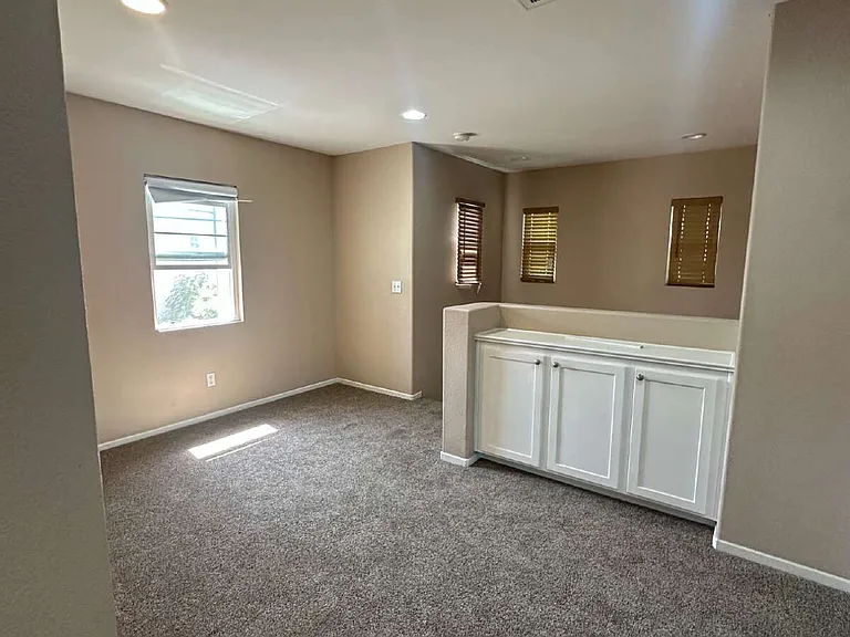 2303 Wisteria Way — Photo 5