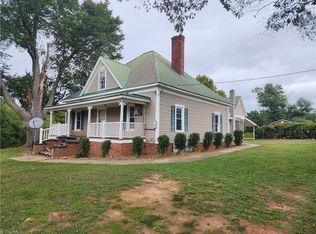 486 Browns Crossroads Rd, Staley, NC 27355