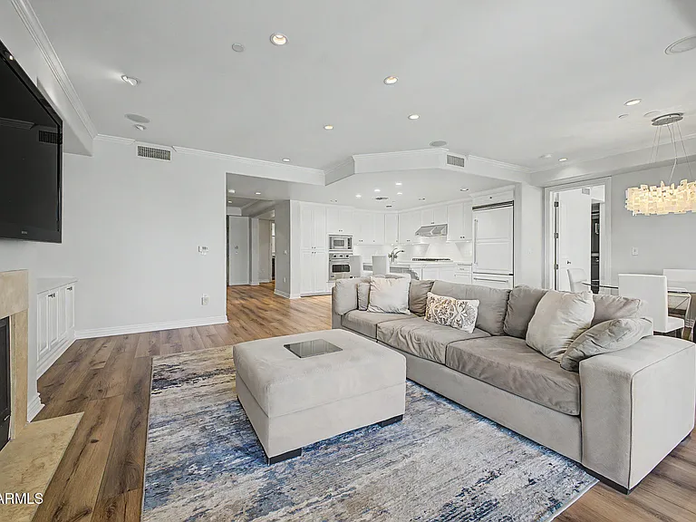 7175 E Camelback Rd #309 — Photo 12