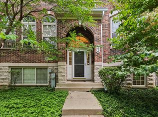 654 Astor Ln, Wheeling, IL 60090