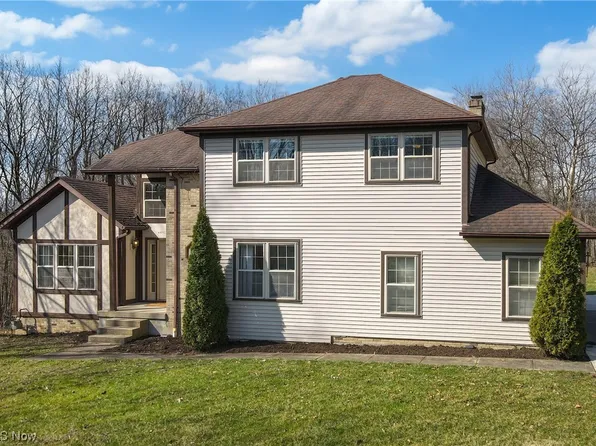 19132 Ridgeview Trl, Chagrin Falls, OH 44023