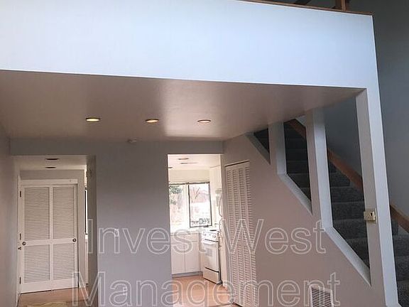 4th image of 124 N Hayden Bay Dr