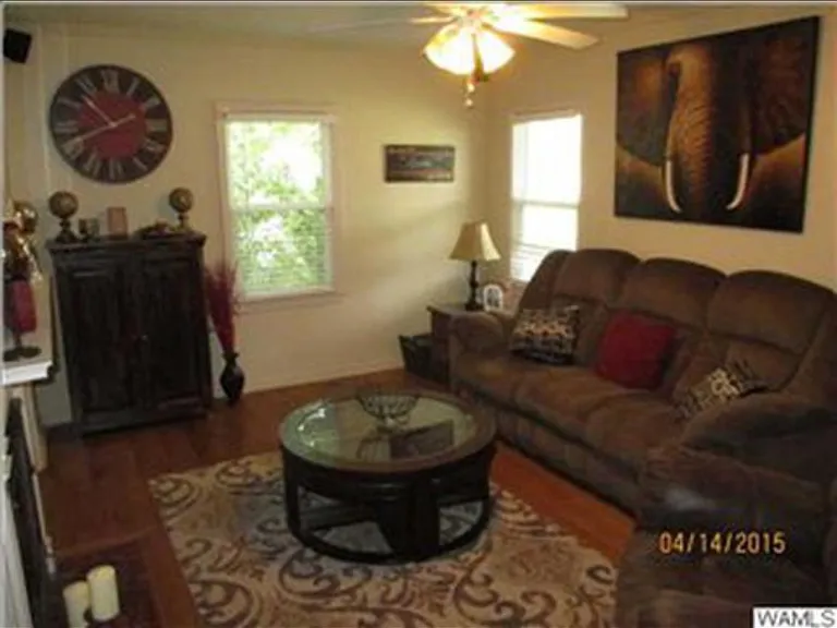 8 Lakeview — Photo 3