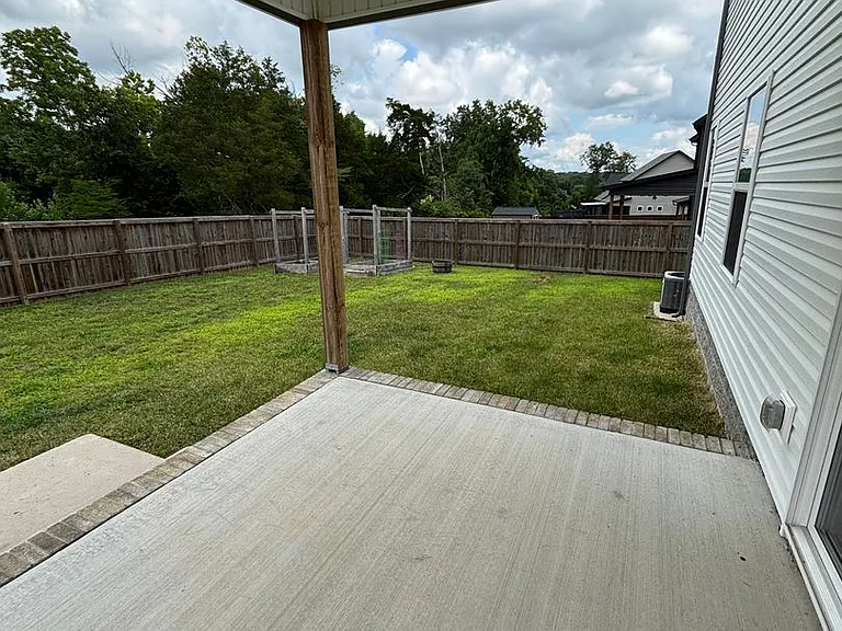 906 Recurve Ct — Photo 33
