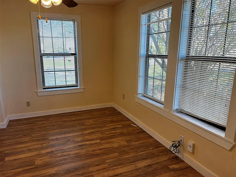 102 E Carrie Manor St — Photo 9