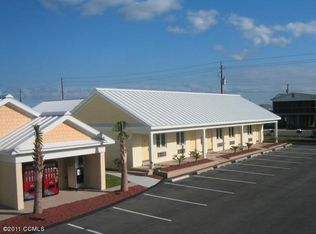 215 Fort Macon Rd, Atlantic Beach, NC 28512