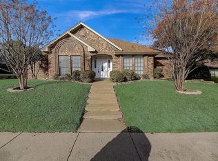 1605 Bedfordshire, Bedford, TX 76021