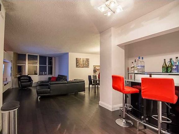 2nd image of 7441 Wayne Ave #754