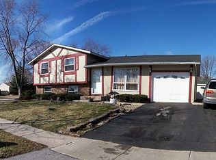 233 S Orchard Dr, Bolingbrook, IL 60440