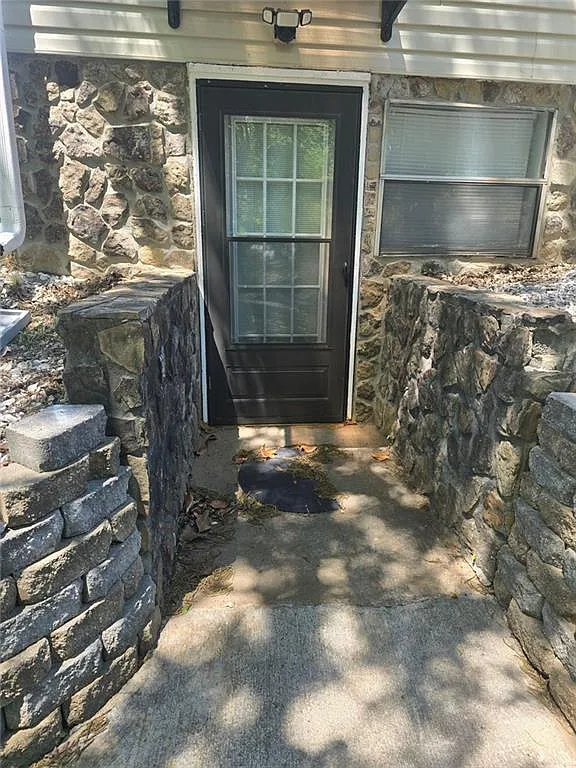 1 bed, 1.0 bath, 1008 sqft, $1,550 — Photo 1