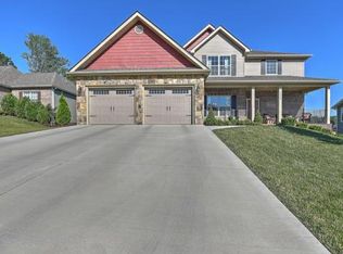 3020 Calton Hl, Kingsport, TN 37664