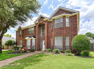 2829 Bremen Dr, Hurst, TX 76054