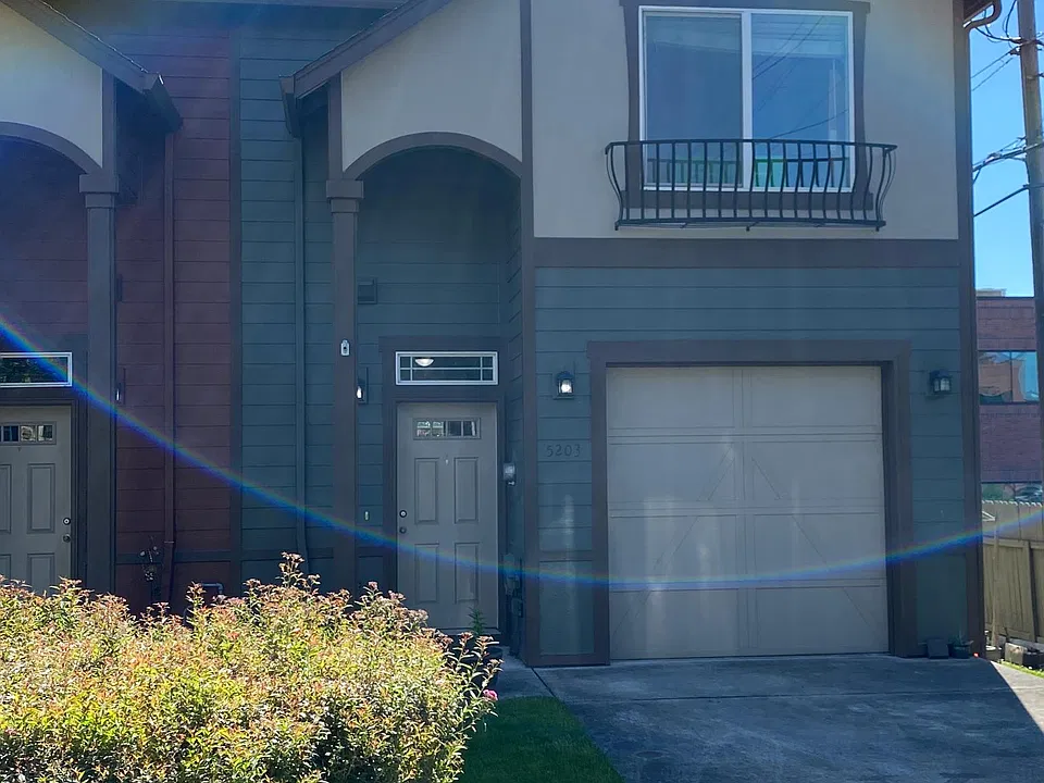 5203 NE 83rd Pl