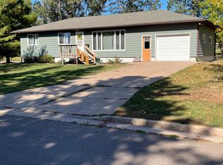 829 W Pine St, Washburn, WI 54891
