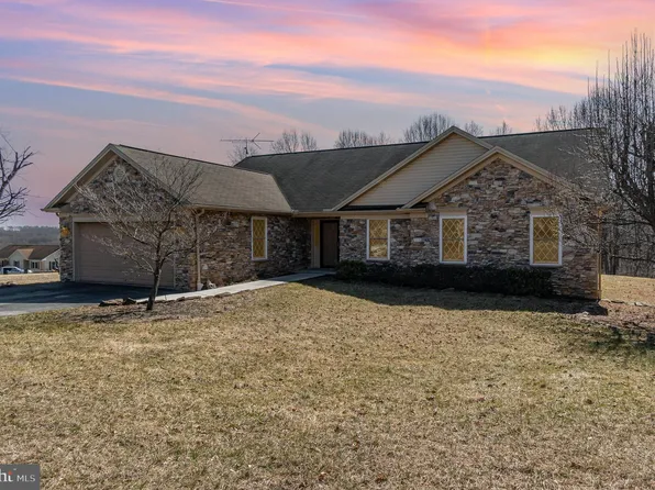 492 Deer Rd, Fawn Grove, PA 17321