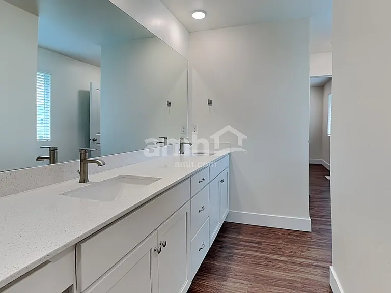 9472 W Chino St — Photo 11