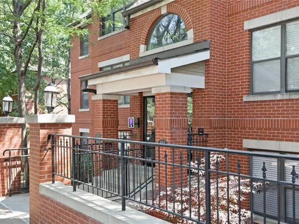 935 Washington St APT 301, Kansas City, MO 64105