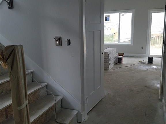 2nd image of 310 7th St NE