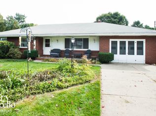 74 Dewey Ave, Mechanicville, NY 12118
