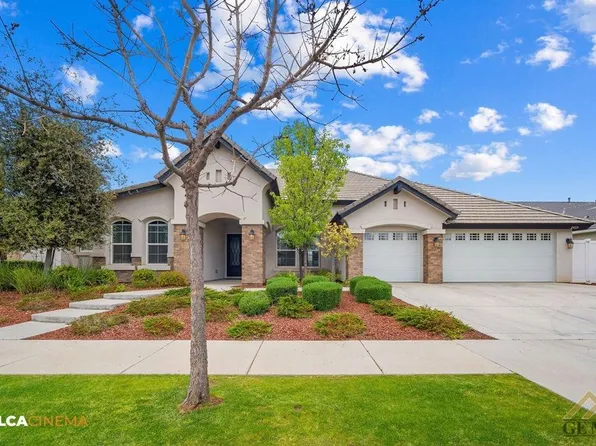 2917 Barrowby St, Bakersfield, CA 93311