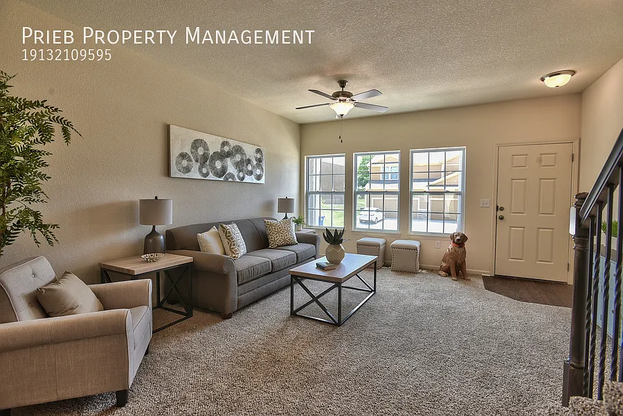 Prairie Haven Townhome - Available November 30th — Photo 4