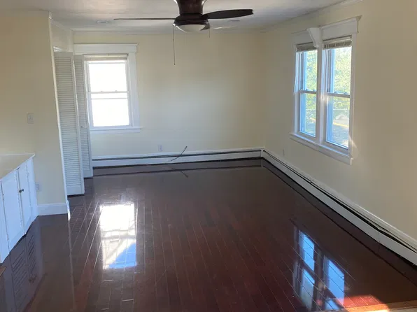 109 Somerset St, Somerville, NJ 08876