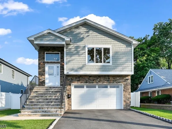 30 17Th Ave, Elmwood Park Boro, NJ 07407