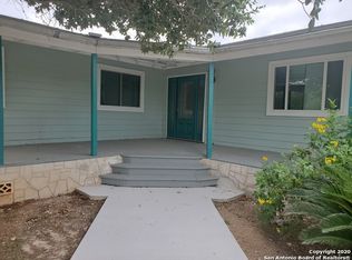 310 Northfield Dr, Pleasanton, TX 78064