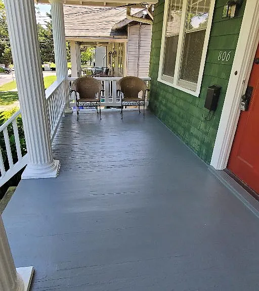 806 Violet Pl — Photo 12