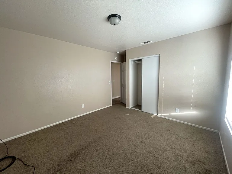 8925 Satinwood Ave — Photo 11