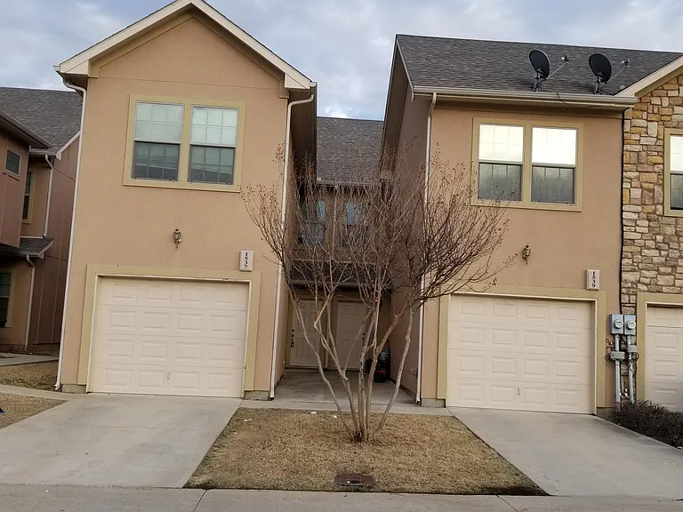 1537 Cozy Dr — Photo 6