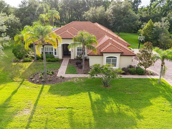 13353 Carnoustie Cir, Dade City, FL 33525