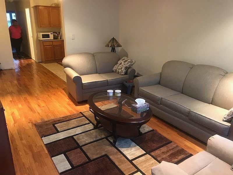 1st image of 924 Herkimer St #2